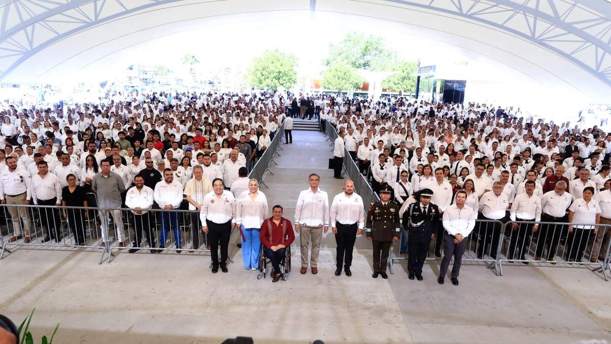 Entrega Gobernador cien patrullas más a la Guardia Estatal