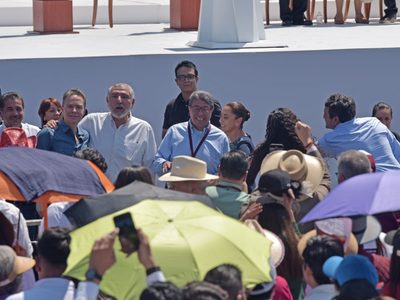 Adán Augusto y Monreal dan la espalda a Sheinbaum por tomarse foto con el hijo de AMLO (Video)