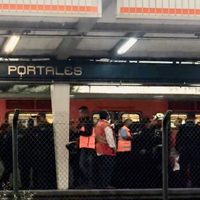 Murió una mujer en el Metro Portales tras ser golpeada por un convoy