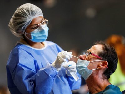 Nuevo récord: por primera vez se reportaron más de 50 mil casos diarios de coronavirus