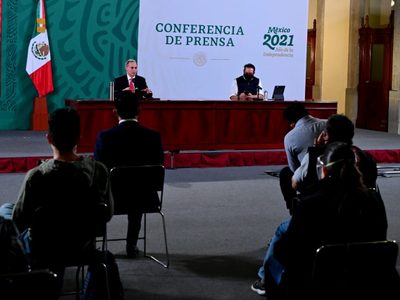 Sobredemanda en registro para vacunas, por 70 mil entradas por segundo: López-Gatell