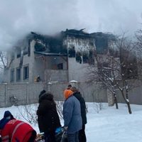 Reportan 15 muertos y nueve heridos tras incendio en residencia de ancianos en Ucrania