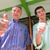 Latinus, de la familia de Roberto Madrazo, reprocha a AMLO por vincularlo a políticos