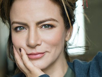 Silvia Navarro vuelve a la televisión. ¡Y muy bien acompañada!