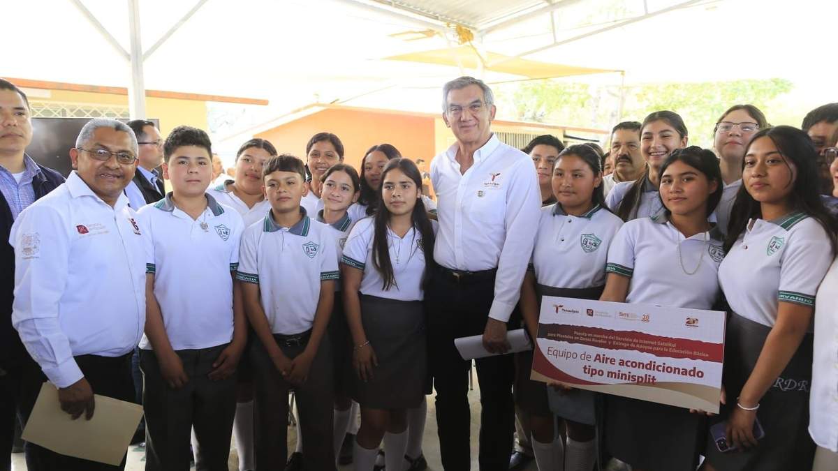 Américo pone en marcha internet satelital para escuelas de zonas rurales