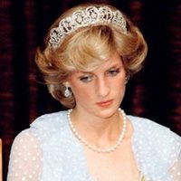 Otra de sus renuncias: subastan un bien de Diana de Gales "no apto para princesas"
