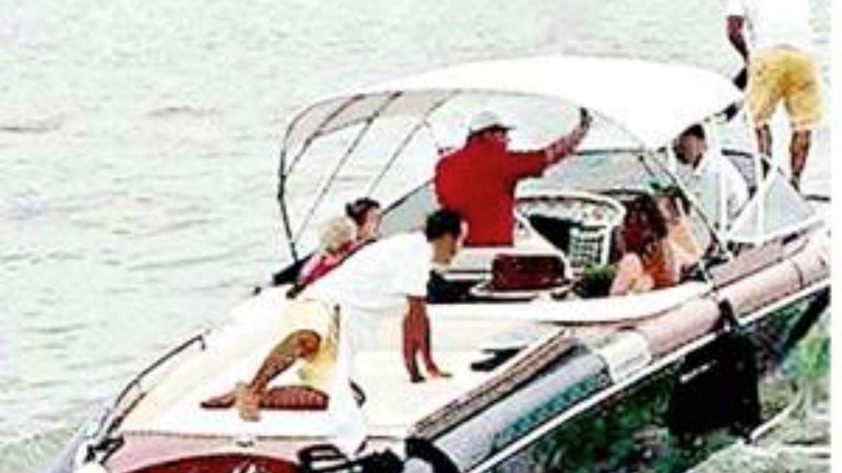 La lancha fue estrenada en febrero de 2013 durante la celebración de la Candelaria en el río de Tlacotalpan