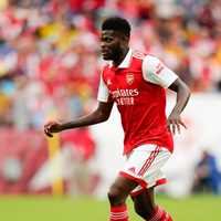 Thomas Partey, excentrocampista del Arsenal, es acusado de cinco cargos de violación