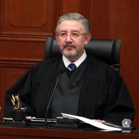 Ministro de la Corte busca desechar consulta sobre expresidentes, conoce sus argumentos