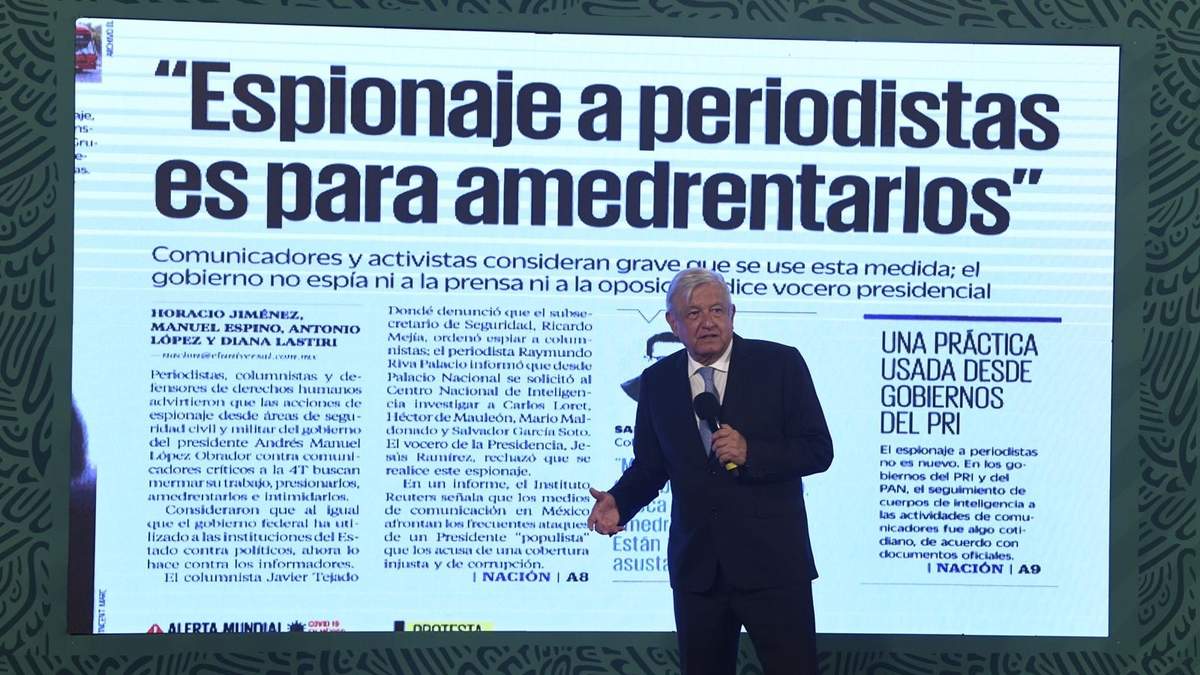 El presidente en la inauguración del "Quién es quién en las mentiras"