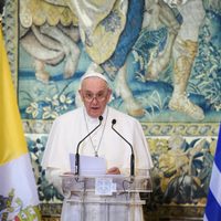 Desde la cuna de la democracia, el papa Francisco dijo que hay un retroceso y lanzó una advertencia