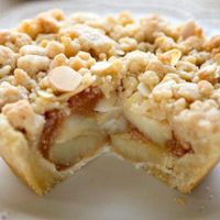 Canastitas de manzana crumble: una delicia digna de las mejores pastelerías, en una receta fácil que vas a amar