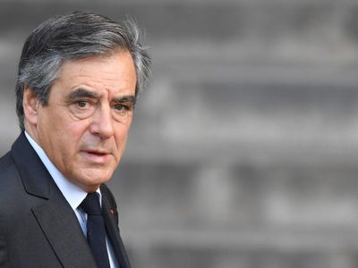 Exprimer ministro François Fillon es condenado a 4 años de cárcel por empleo ficticio de su esposa