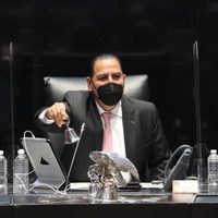 Senado avala en fast track poner tope a comisiones de Afores