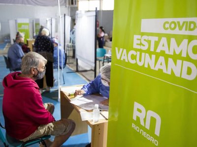Vacunación: Río Negro acortó los plazos para aplicar la tercera dosis