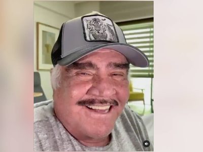 Reportan a Vicente Fernández "grave pero estable"