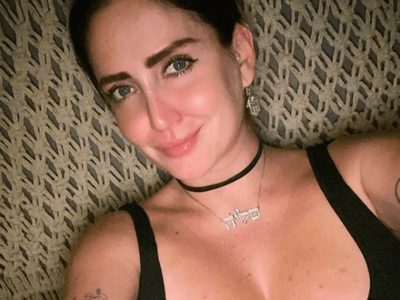 "Para consentirlos": Celia Lora lo hizo de nuevo... ¡y esta vez en lencería!