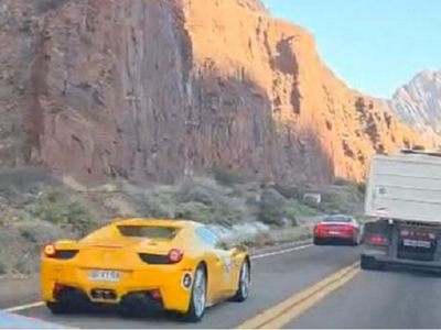 Video: Ferraris chilenas sembraron pánico en la ruta 7
