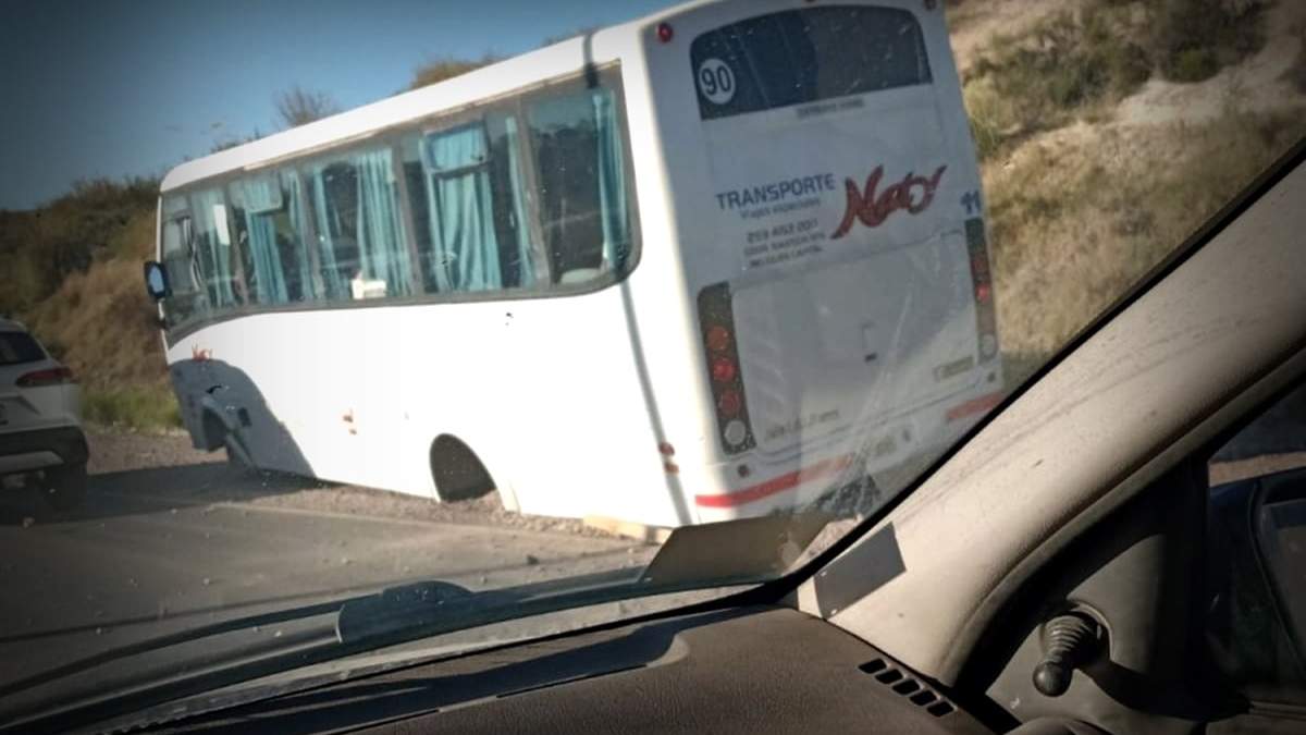 Accidente en exruta 7 en Neuquén. Fuente: (Twitter)