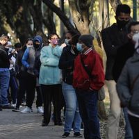 Alza sin tregua de covid-19: de miércoles a jueves, 25 mil 821 nuevos contagios