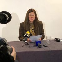 Rebeca Clouthier renuncia al PAN (Video)