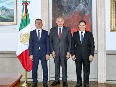 César Yáñez, uno de los personajes más cercanos a AMLO, se suma al equipo de Adán Augusto López