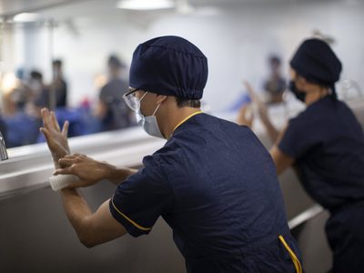 Aprueban regreso parcial de universitarios de medicina en la CDMX. Esto es lo que deben saber