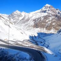 Paso Cristo Redentor: por mal tiempo cierran el camino a Chile