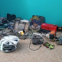 En una serie de allanamientos por robos a vehículos, recuperaron varios elementos sustraídos