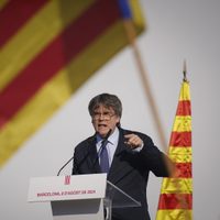 Carles Puigdemont sacude el tablero político en España al anunciar su regreso del "exilio"