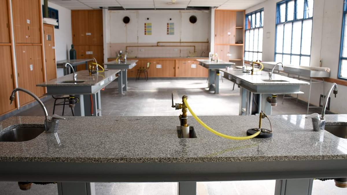 La escuela tendrá un edificio nuevo, pero las obras recién comenzarán después de 20 días. Fuente: (Facebook)