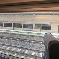 Más de 300 pasajeros quedan atrapados 14 horas al interior de un tren en España (Video)