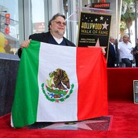 'Soy mexicano y soy migrante”: Guillermo del Toro al develar su estrella en Hollywood