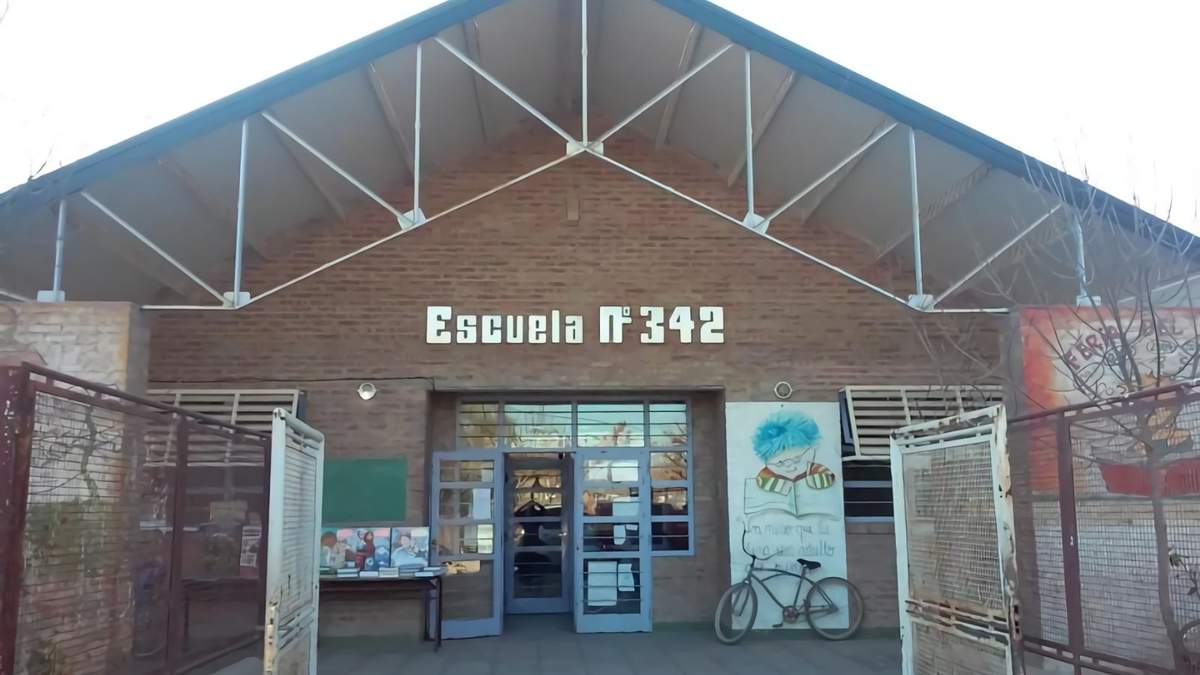 Escuela N° 342 de El Chañar. Fuente: (Twitter)