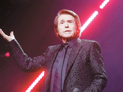 Raphael quedó envuelto en polémicas luego del último recital que dio: serios cuestionamientos