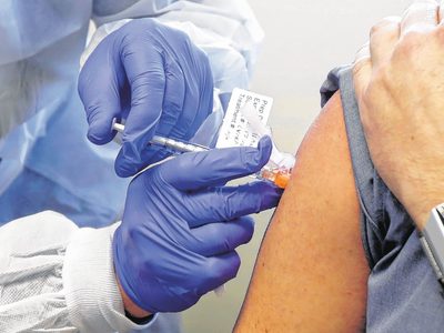 Coronavirus: el Colegio Farmacéutico repudió el accionar de los antivacunas en las farmacias