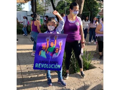 “Juntas somos revolución”: niñas levantan la voz en el 8M