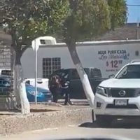 Niña se aferra a su padre que está siendo secuestrado por un comando en Empalme (Video)