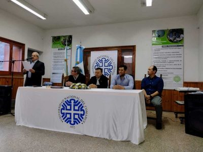 UNCOMA: se recibieron nuevos profesionales técnicos en Forestal  y Espacios Verdes