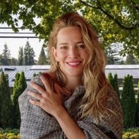 Piscina climatizada y pista de patinaje: cómo es la fastuosa casa de Luisana Lopilato en Canadá