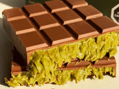 Una marca argentina sale a competir con sus propias versiones de chocolate Dubái y Reese's