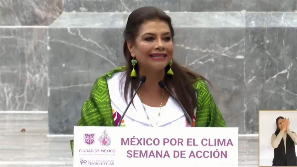La jefa de Gobierno de la CDMX, Clara Brugada anuncia la nueva meta de reducción de gases efecto invernadero para la capital mexicana
