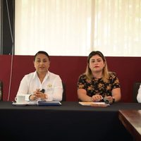 Alcaldesa de Manzanillo denuncia fiestas clandestinas en las que drogan a menores de edad