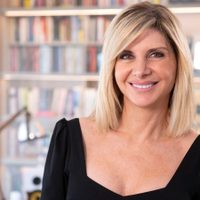 El secreto fitness de Débora Plager: la rutina que tonifica y transforma las piernas después de los 50