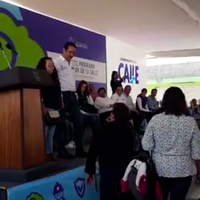 Abuchean al gobernador de Querétaro: ¡el transporte es una basura!, le dicen (video)