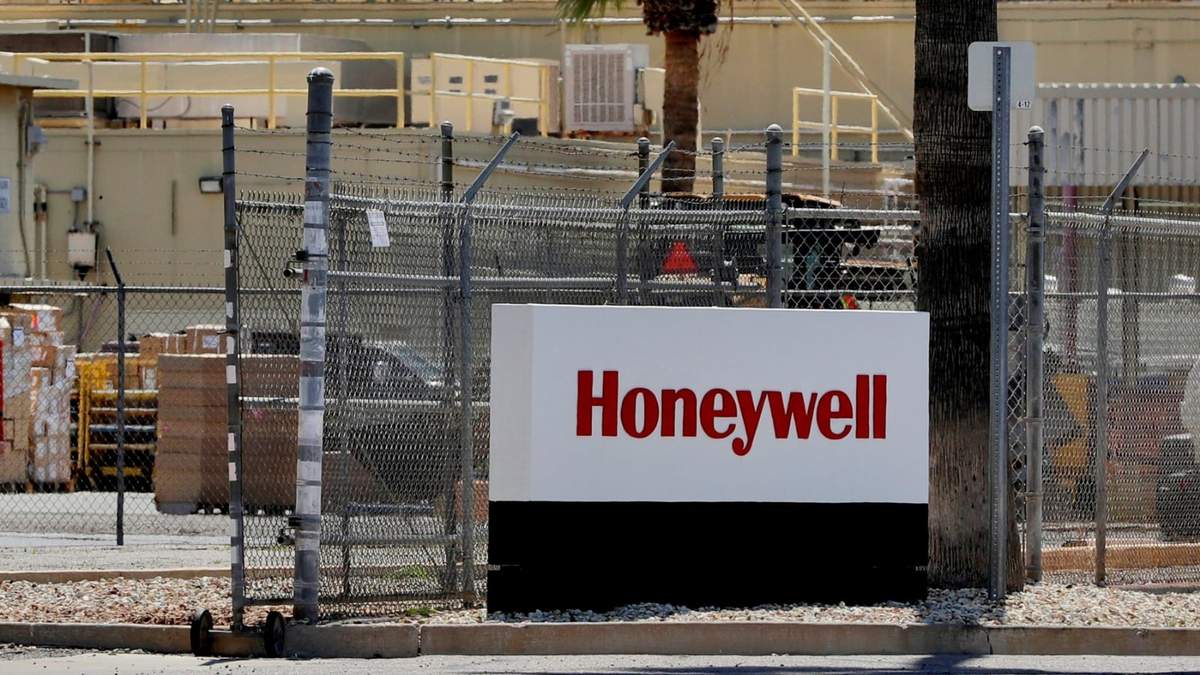 Una planta de Honeywell se ve el 4 de abril de 2020, en Phoenix