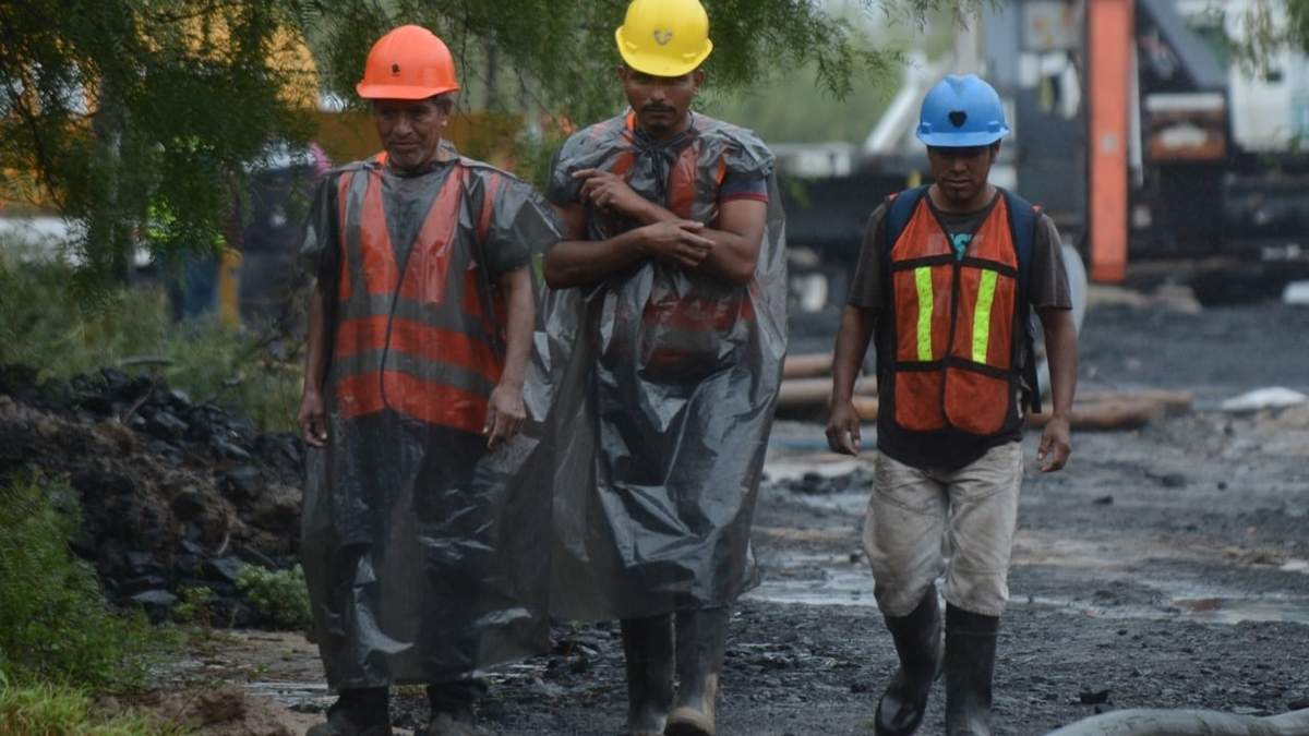 Maniobras de rescate de mineros en Coahuila