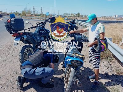 Circulaba con una moto robada y fue detenido por el DE.MO.SE