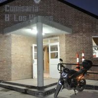 Llevaba a su amigo baleado al hospital, pinchó una rueda y el playero de la YPF llamó a la policía