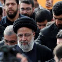 Irán decidió reabrir su espacio aéreo